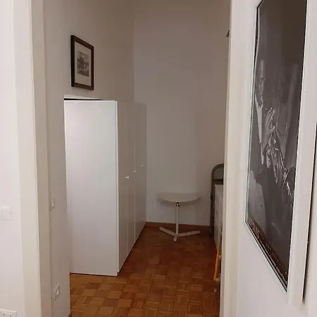 Charming Loft In Piazza Di Spagna Рим