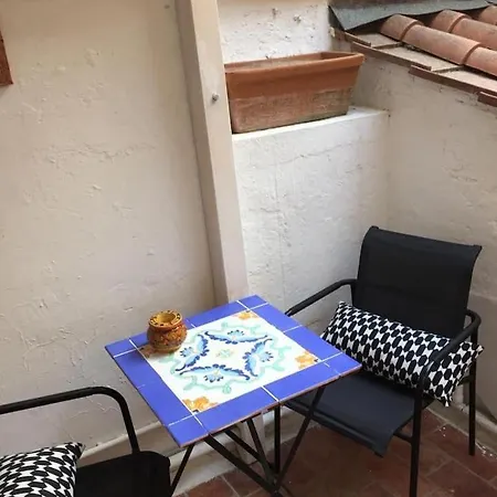 Апартаменты Charming Loft In Piazza Di Spagna Рим