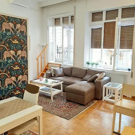 Charming Loft In Piazza Di Spagna Апартаменты Рим