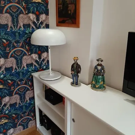 Charming Loft In Piazza Di Spagna Апартаменты