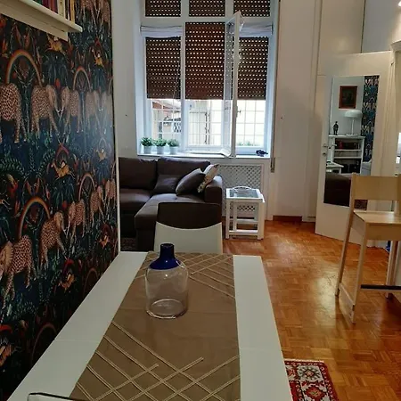 Апартаменты Charming Loft In Piazza Di Spagna